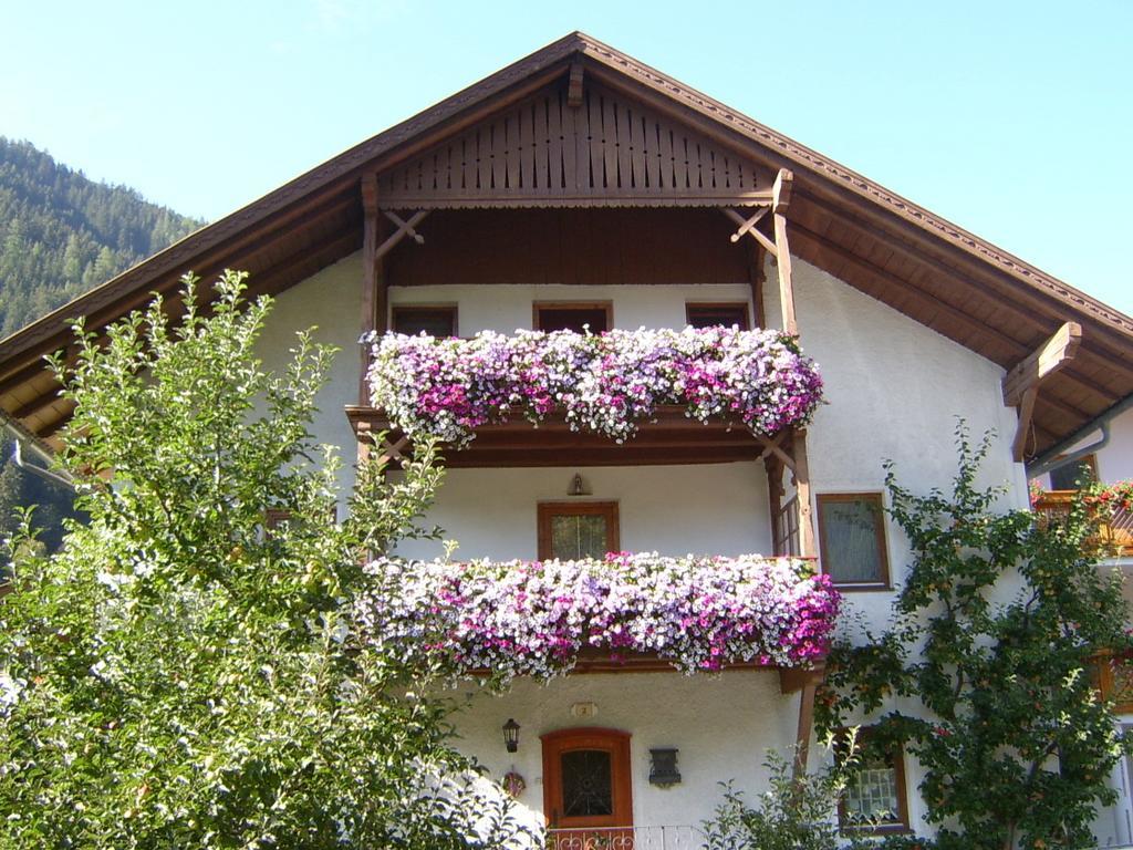 Haus Ruetzbach Apartman Neustift im Stubaital Szoba fotó
